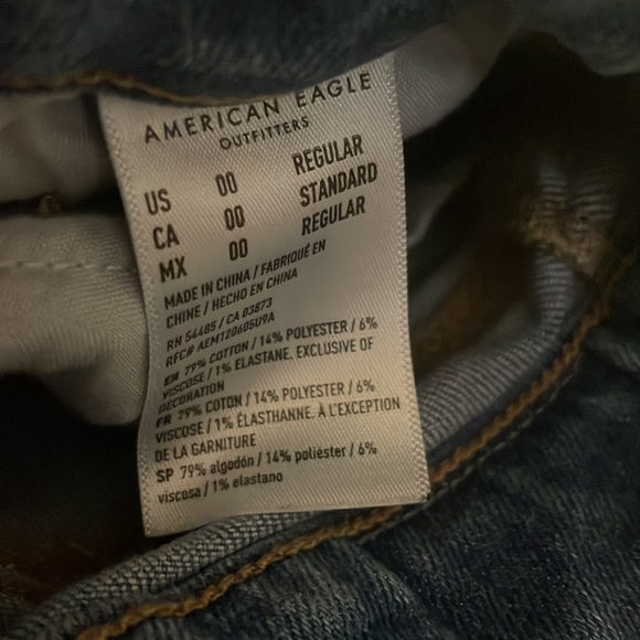 AMERICAN EAGLE MOM JEANS - Picture 5 of 8